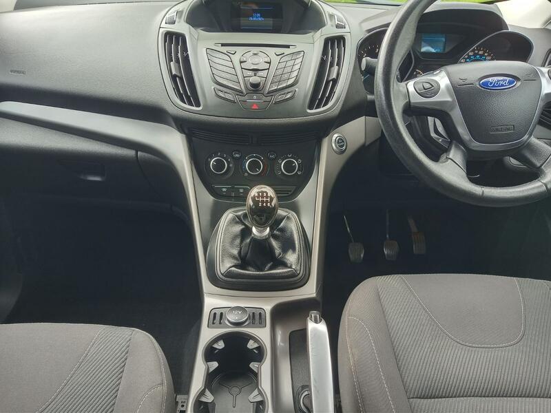 FORD KUGA