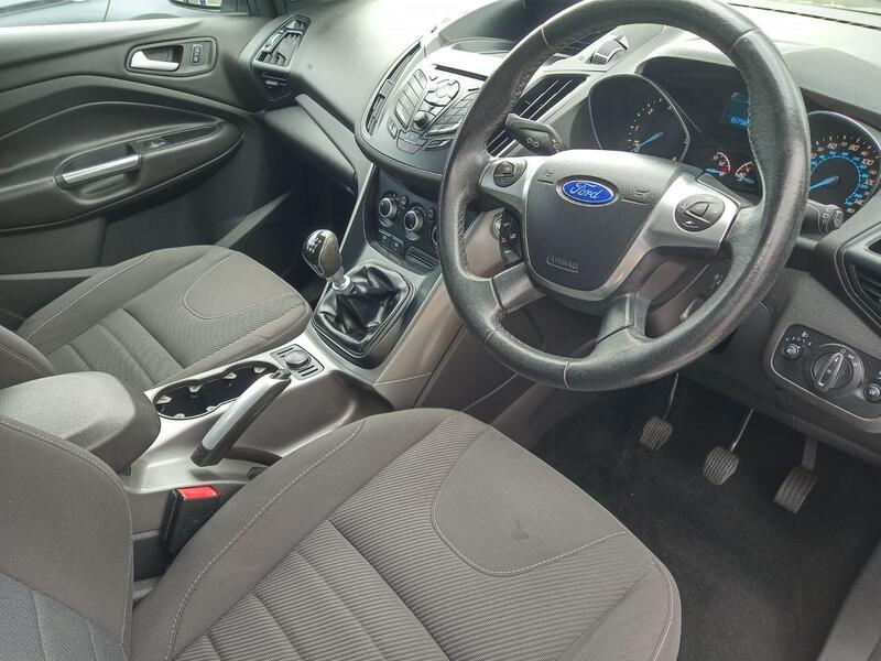 FORD KUGA