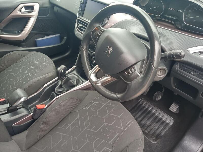 PEUGEOT 2008