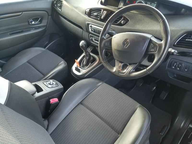 RENAULT SCENIC