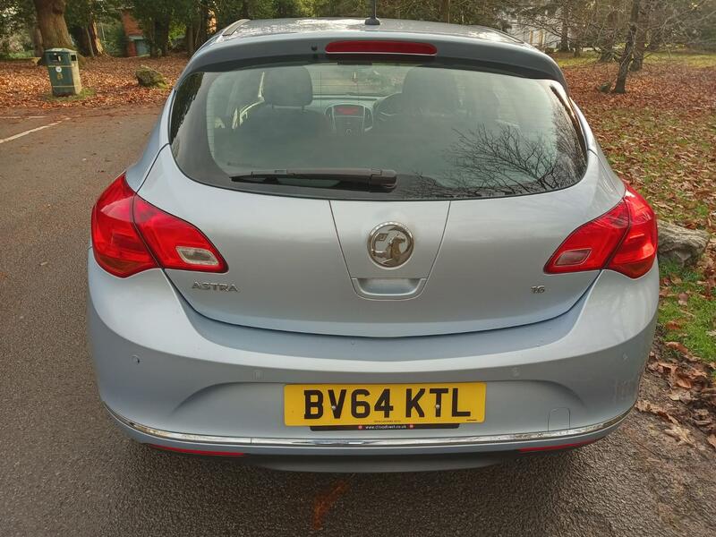 VAUXHALL ASTRA