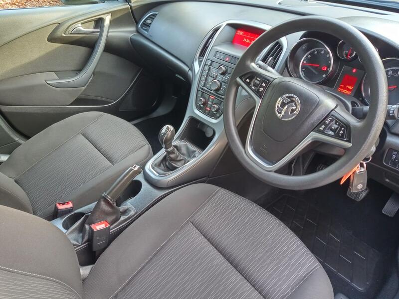 VAUXHALL ASTRA
