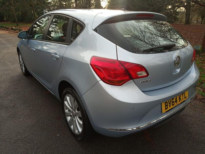VAUXHALL ASTRA