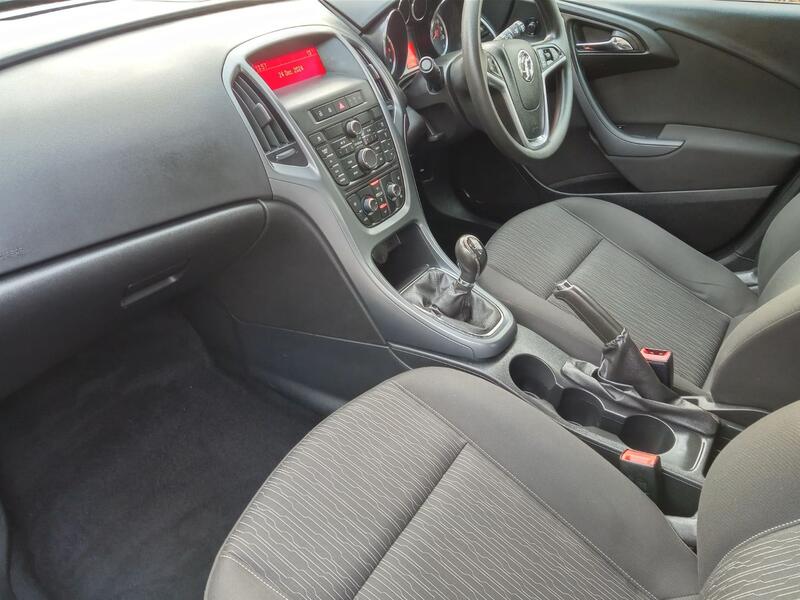 VAUXHALL ASTRA