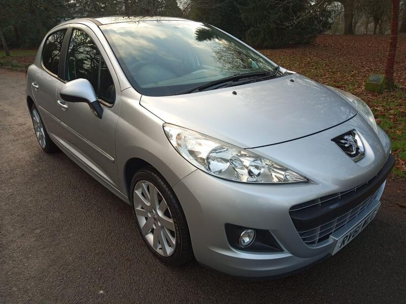PEUGEOT 207