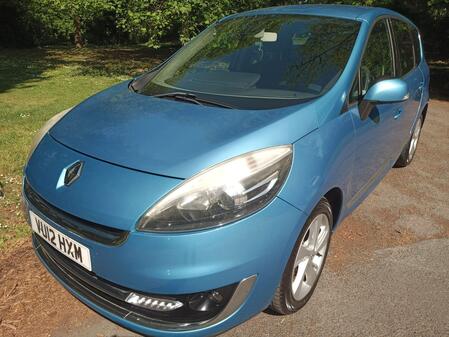 RENAULT GRAND SCENIC 1.5 dCi Dynamique TomTom