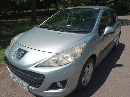 PEUGEOT 207 1.4 HDi Verve