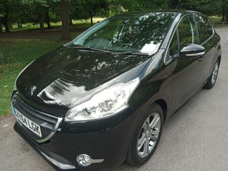 PEUGEOT 208 1.4 HDi Allure